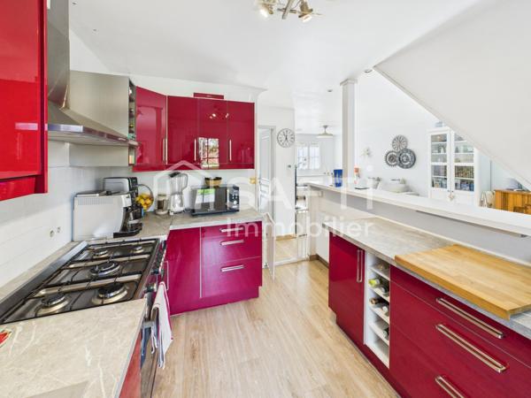 Maison 5 pièces – 97 m² , sur un terrain de 200 M2 - Saint-Médard-en-Jalles (33160)