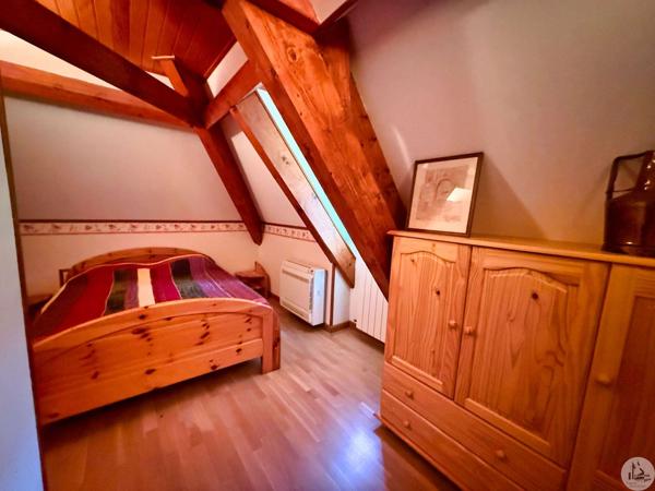 Maison avec pigeonnier et piscine