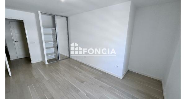 Location Appartement 3 pièces 66.09 m² - Rueil-malmaison 92500