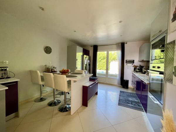 Maison 6 pièces - 172 m² Exclusivité efficity