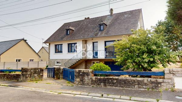 Maison familiale - 4 chambres - Bureaux - Sous-sol complet - Jardin - Pontorson