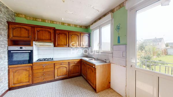 Maison familiale - 4 chambres - Bureaux - Sous-sol complet - Jardin - Pontorson