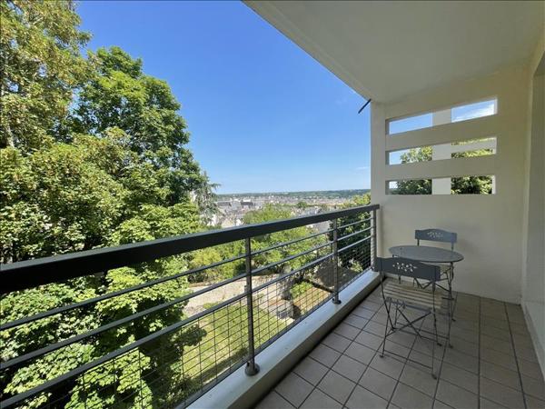 Appartement à louer 780 € CC BLOIS 3 p 66 m² DPE C