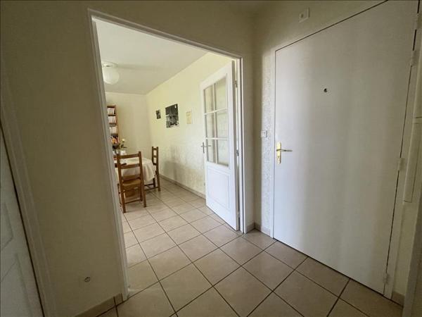Appartement à louer 780 € CC BLOIS 3 p 66 m² DPE C