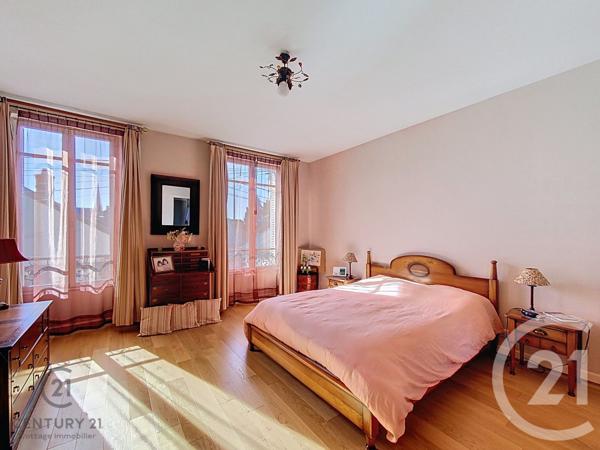 Maison à vendre  11 pièces - 320 m2 NEMOURS - 77