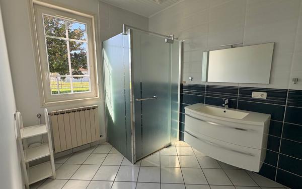 Maison à vendre    5 pièces •  Biscarrosse