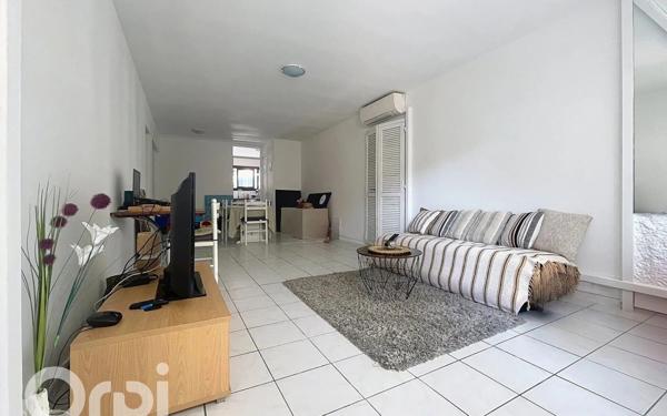 Appartement à vendre    3 pièces • 61,54 m2 Saint-Raphaël