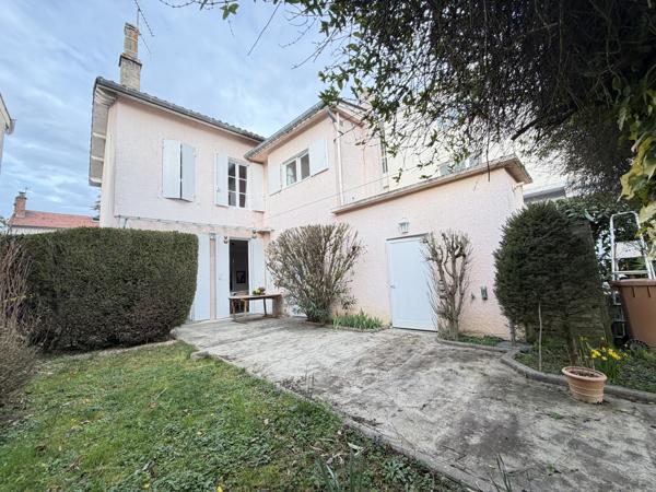 Maison 4 pièce(s) 3 chambre(s) 125 m²