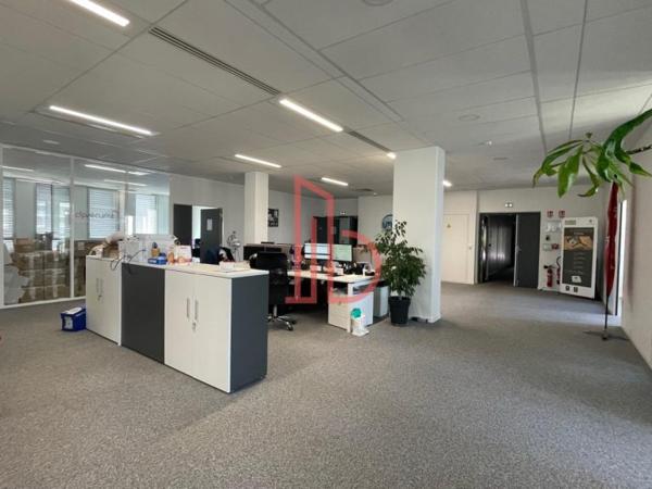 Bureau de 515 m² à vendre à Bordeaux Lac - Bruges