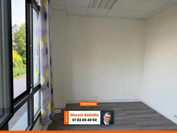 BAILLY-ROMAINVILLIERS (77700) – LOCAL D’ACTIVITÉ DE 260 M² – BUREAUX ET ESPACE POLYVALENT – ACCÈS INDÉPENDANT – 2 PARKINGS