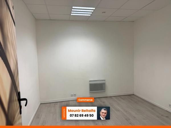 BAILLY-ROMAINVILLIERS (77700) – LOCAL D’ACTIVITÉ DE 260 M² – BUREAUX ET ESPACE POLYVALENT – ACCÈS INDÉPENDANT – 2 PARKINGS