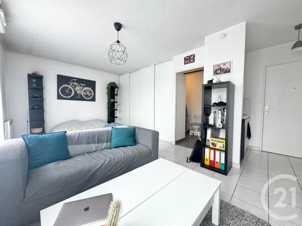 Appartement Studio à vendre  1 pièce - 29,95 m 2   MONTLHERY  - 91