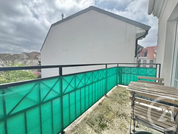 Appartement Studio à vendre  1 pièce - 29,95 m 2   MONTLHERY  - 91