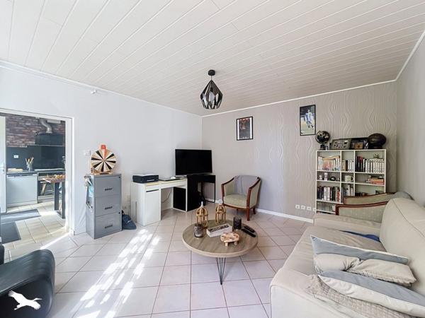 Maison à vendre 155 875 € Saint-Yzan-de-Soudiac 3 p 69,7 m² DPE D