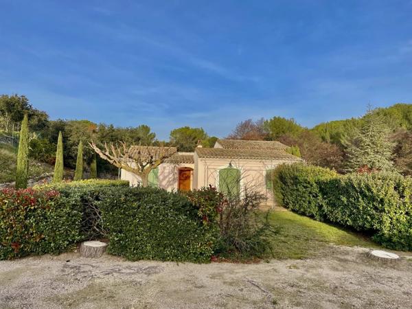 Belle propriété avec 2 maisons indép. --- travaux à prévoir