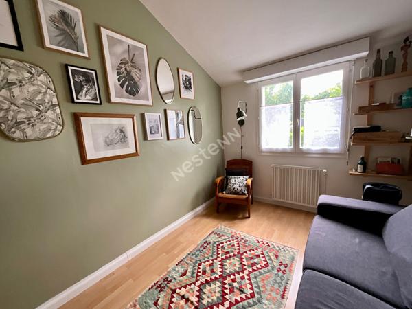 Orvault Grand Val : En vente, maison de 139 m², 4 chambres, baignée de lumière, cuisine A/E, jardin intime, proche tramway.