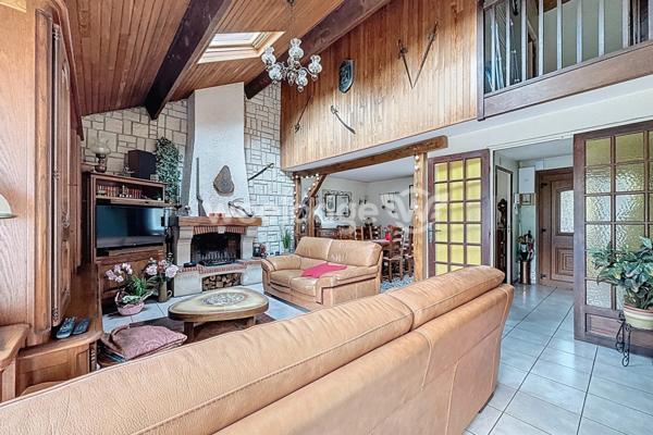 Maison à vendre 6 pièces de 118,64 m² à Éragny