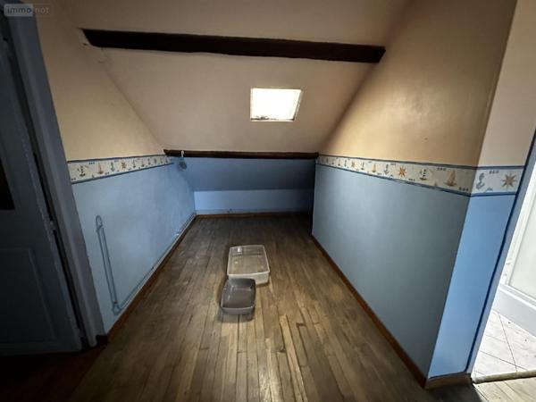 Maison à vendre à Villeneuve-sur-Yonne dans l'Yonne (89500), ref : 250017