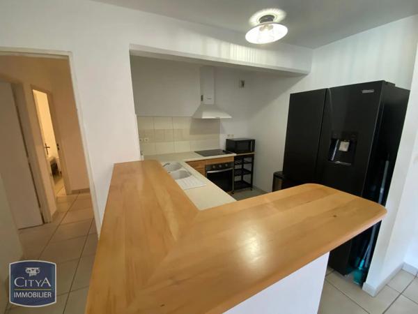 Appartement à louer 3 pièces 73.78m² Saint-Denis (97490)