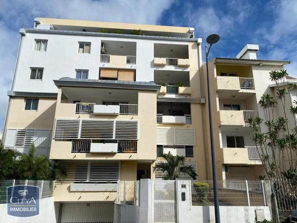 Appartement à louer 3 pièces 73.78m² Saint-Denis (97490)