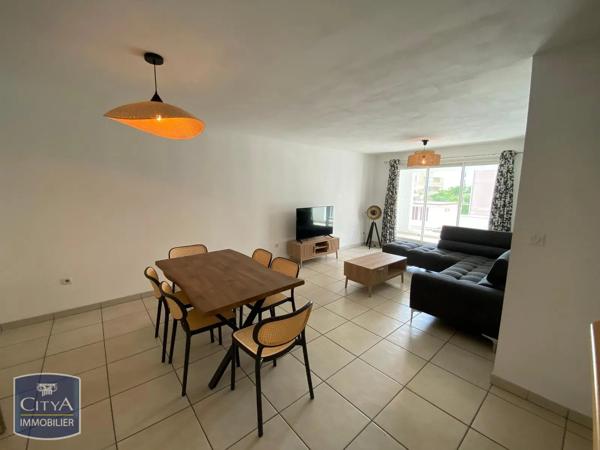 Appartement à louer 3 pièces 73.78m² Saint-Denis (97490)