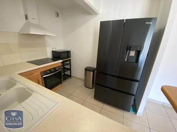 Appartement à louer 3 pièces 73.78m² Saint-Denis (97490)