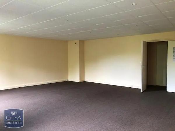 Local commercial à louer 135.51m²