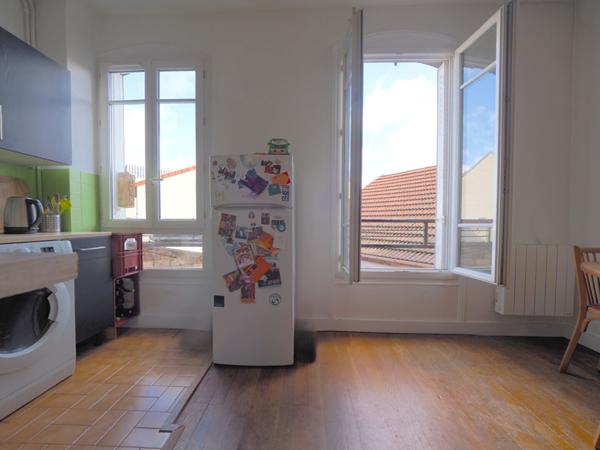 APPARTEMENT 2/3 PIECES - BAGNOLET