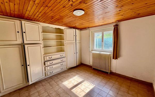 Maison à vendre    6 pièces • 143 m2 Valdurenque