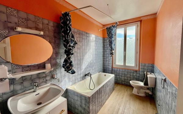 Maison à vendre    6 pièces • 143 m2 Valdurenque