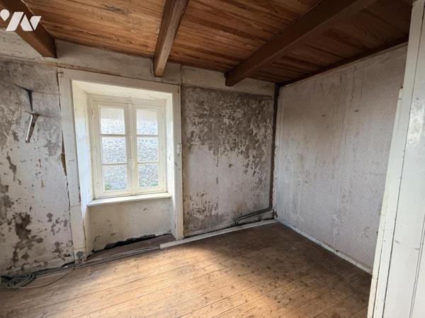 MURS COMMERCIAUX  ET APPARTEMENT