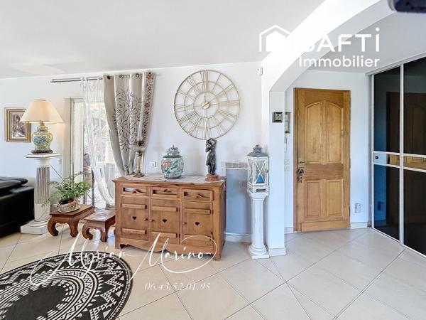 Villa de Prestige à Saint-Aygulf – 220 m², Piscine, aperçu Mer et Appartement F2 Indépendant | Côte d’Azur