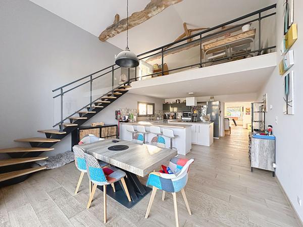 A Vendre : Maison en pierre a Jegun 251 m2 7 pieces 4 chambres