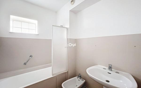 Appartement à vendre    4 pièces • 88 m2 Montluçon