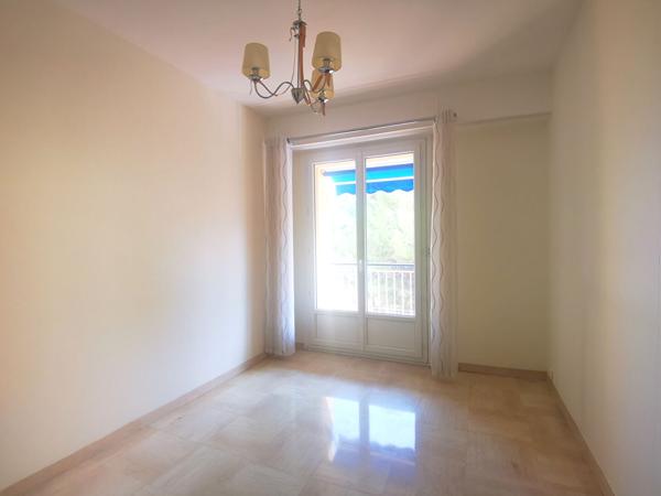 GORBELLA : BEL APPARTEMENT 2 PIECES DANS RESIDENCE STANDING