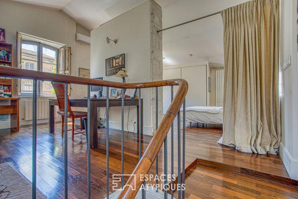 Maison de caractère, sublimée par une cour extérieure et une rénovation inspirée