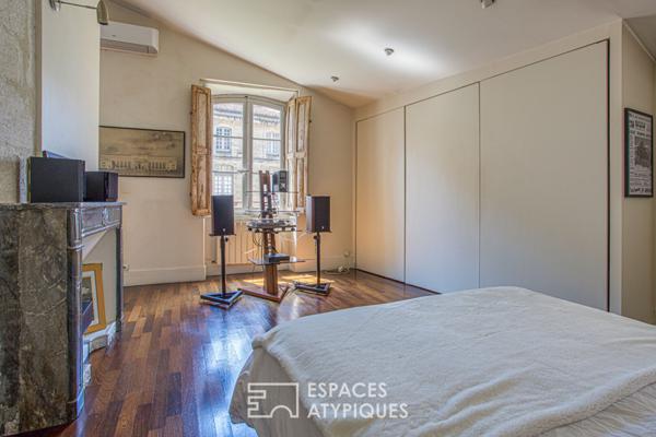 Maison de caractère, sublimée par une cour extérieure et une rénovation inspirée