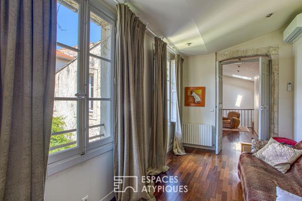 Maison de caractère, sublimée par une cour extérieure et une rénovation inspirée