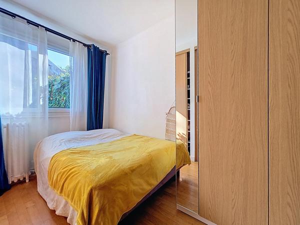 APPARTEMENT 2 PIECES AVEC TERRASSE ET JARDIN