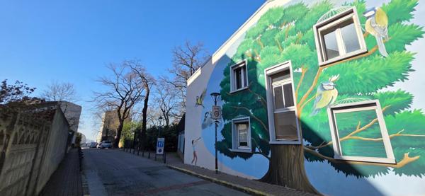 APPARTEMENT 2 PIECES AVEC TERRASSE ET JARDIN