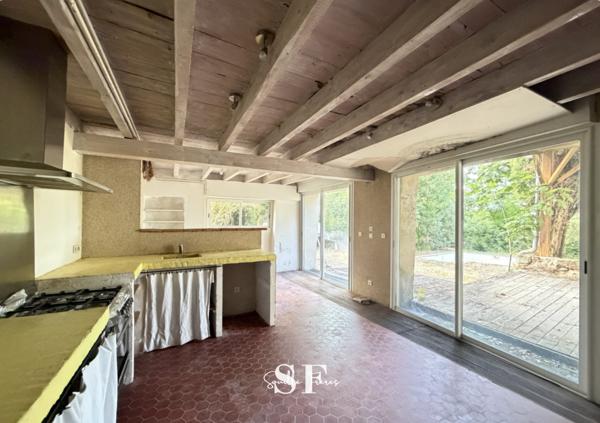 Maison 7 pièce(s) 1 chambre(s) 240 m²