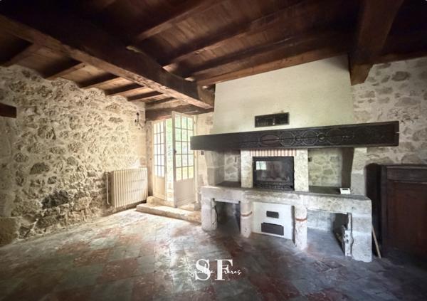Maison 7 pièce(s) 1 chambre(s) 240 m²