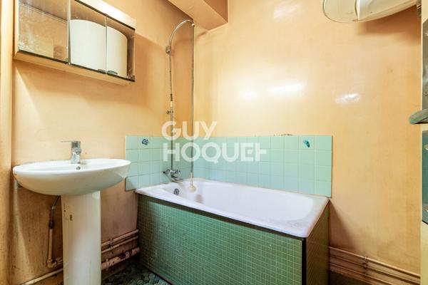 APPARTEMENT  2/3 PIECES  de 50m2 - PARIS 15°PARC G.BRASSENS - A RENOVER