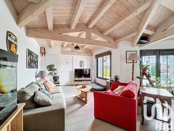 Maison traditionnelle 6 pièces de 120 m² à Rivedoux-Plage (17940)