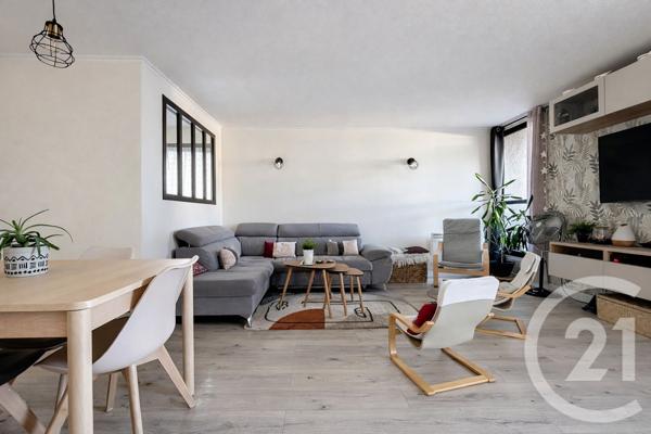 Appartement F4 à vendre  4 pièces - 86,62 m2 CHAMPS SUR MARNE - 77