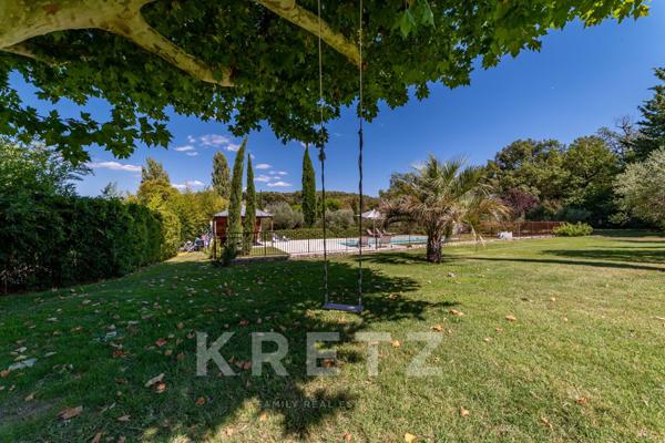 AUTHENTIQUE BASTIDE DU XVIIIe & SA BERGERIE RÉNOVÉE _650 M2 _14 CHAMBRES