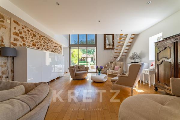 AUTHENTIQUE BASTIDE DU XVIIIe & SA BERGERIE RÉNOVÉE _650 M2 _14 CHAMBRES