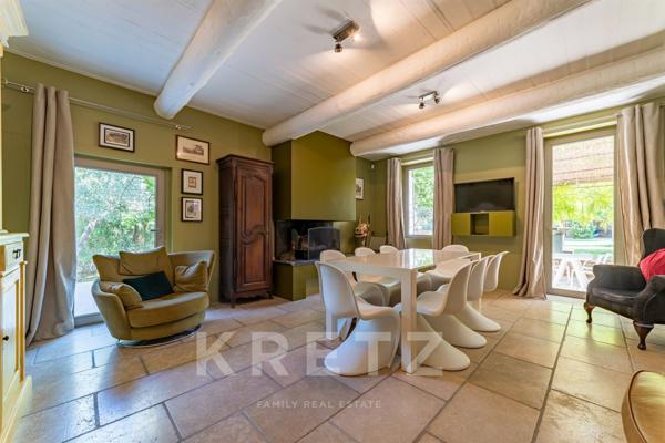 AUTHENTIQUE BASTIDE DU XVIIIe & SA BERGERIE RÉNOVÉE _650 M2 _14 CHAMBRES