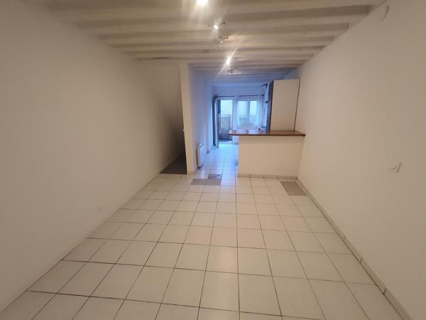 ? Studio rénové de 28 m²  Proche de la Gare  Idéal premier achat ou investissement