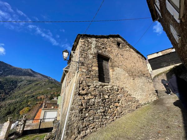 Croce (20237) Maison ancienne de village